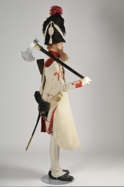 Sapeur du 23e régiment d&rsquo;infanterie de ligne, manichino, 1806-1807, Musée Château de l'Empéri, Salon de ProvenceSapeur du